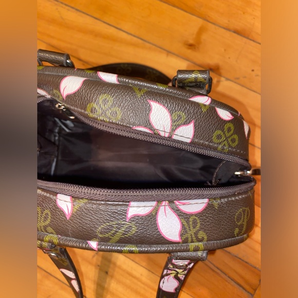 Handbag - Picture 4 of 5